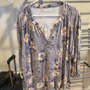 Maurice’s Gray and Yellow Floral Blouse